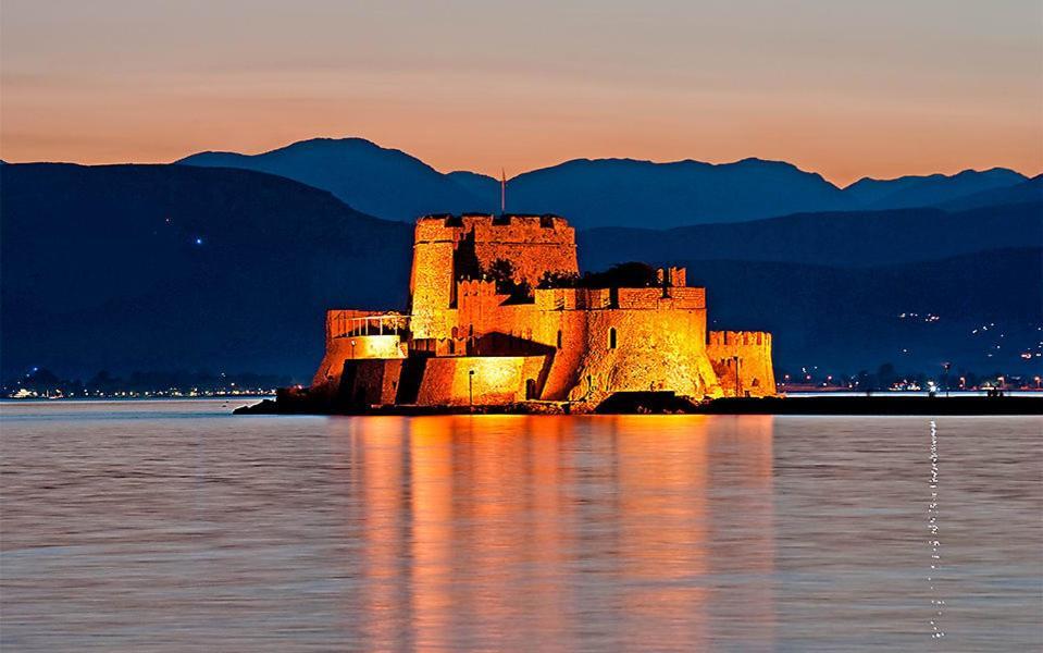 דירות Marina'S Bright Getaway - Nafplio Center House מראה חיצוני תמונה